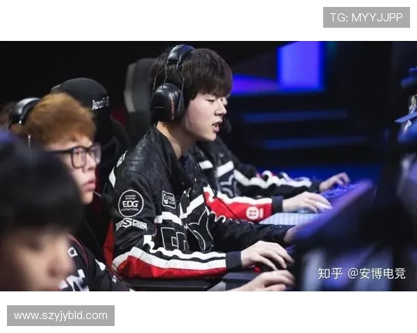 V5战队的崛起与蜕变：洲际赛背后的成长历程揭秘